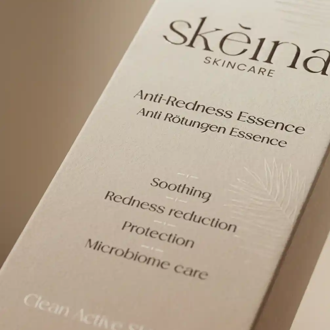 Keine Lust mehr auf gerötete und gereizte Gesichtshaut? Dann sollten Sie zu Skeina Skincare greifen, unserer Anti-Redness-Essence gegen Hautrötungen